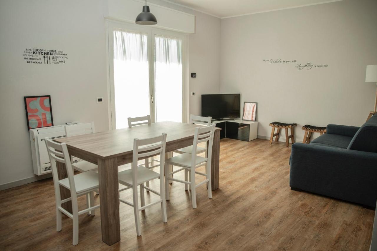 קסטלנואובו דל גארדה Otta House Garda Lake מראה חיצוני תמונה