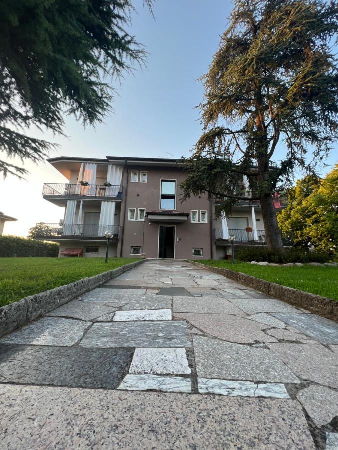 קסטלנואובו דל גארדה Otta House Garda Lake מראה חיצוני תמונה